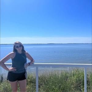 Meet your Posher, Cayla